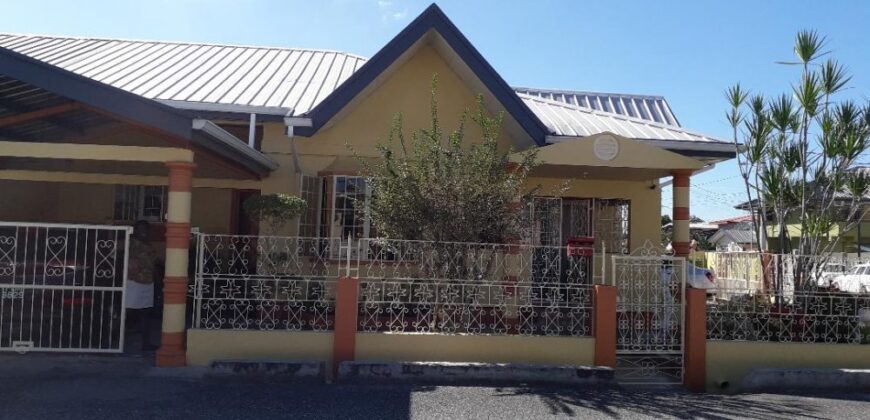 House for Sale in Barataria