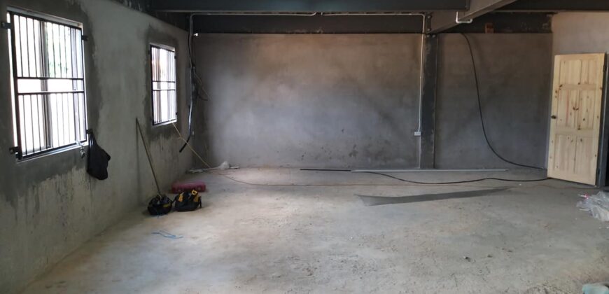 Warehouse for rent Mt Lambert $50,000