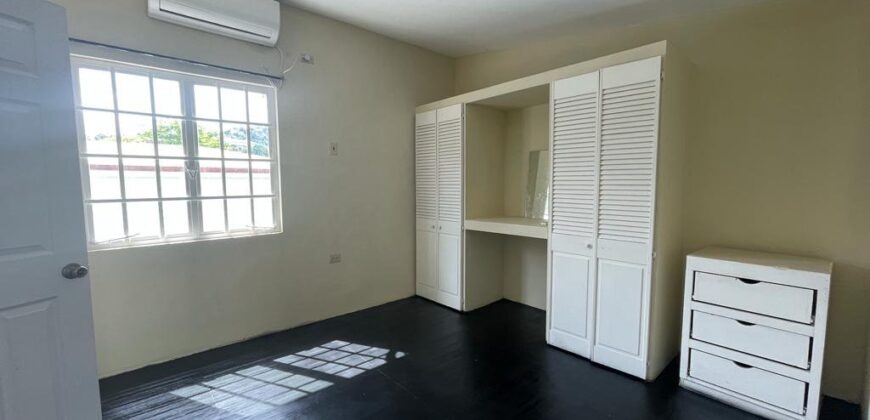 MARAVAL – UPPER FLOOR – 2BEDROOMS $4,400.00