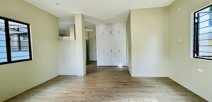 St Joseph 2 Bedroom Apt $ 5500.00