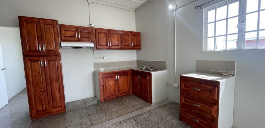 St James 2 Bedroom Upstairs apt $4,000.00