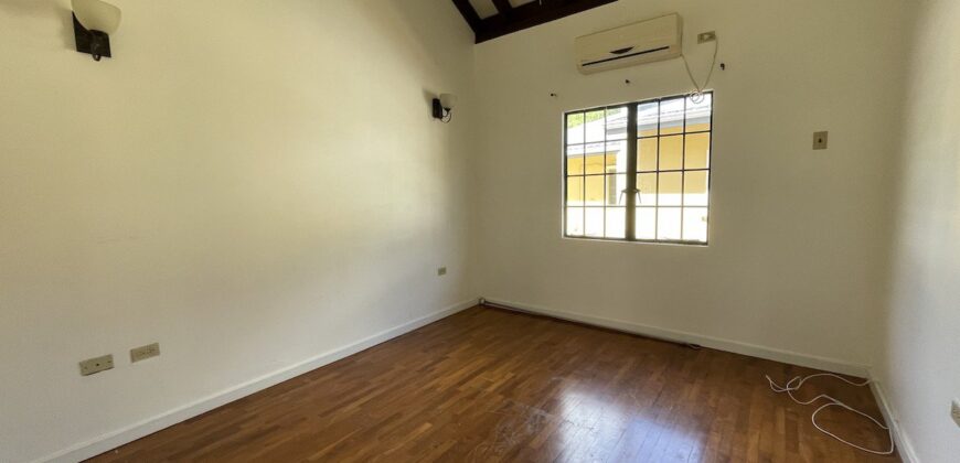 Deigo Martin- Benjamin Street- 3 Bedroom with Pool $8,500.00