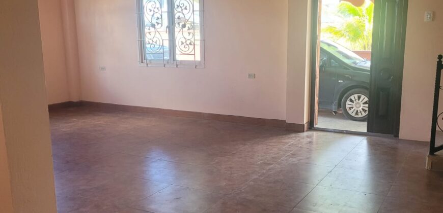 2 Bedroom Apartment for Rent Beaucarro  $5000.00